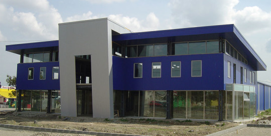 structuri-metalice-office-and-commercial-Showroom-SSAB-Imp12